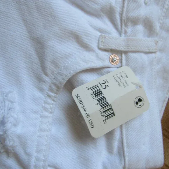 NWT WE THE FREE People Cut-Off Shorts DISTRESSED White Denim BUTTON-FLY ,25 - Picture 3 of 7